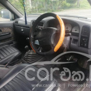 NISSAN D22 2003