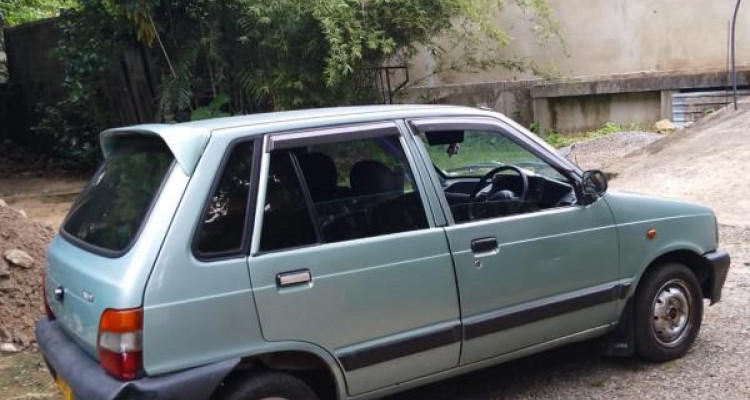 SUZUKI MARUTI 800 2004