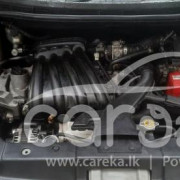 NISSAN TIIDA 2010