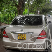 NISSAN TIIDA 2010