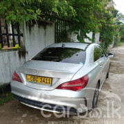 MERCEDES BENZ CLA180 2017