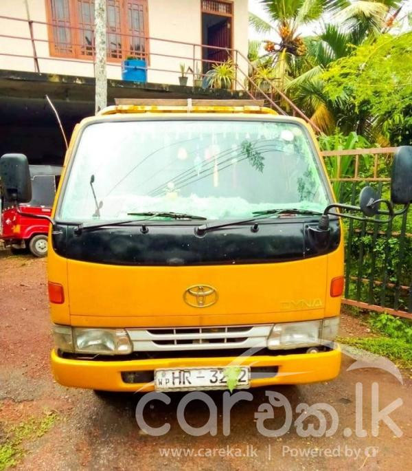 TOYOTA DYNA 2006