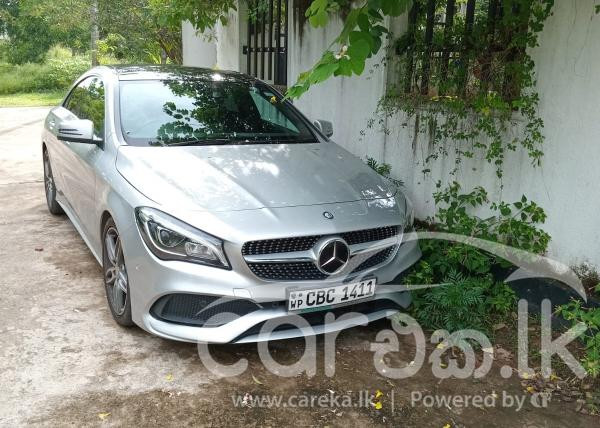 MERCEDES BENZ CLA180 2017