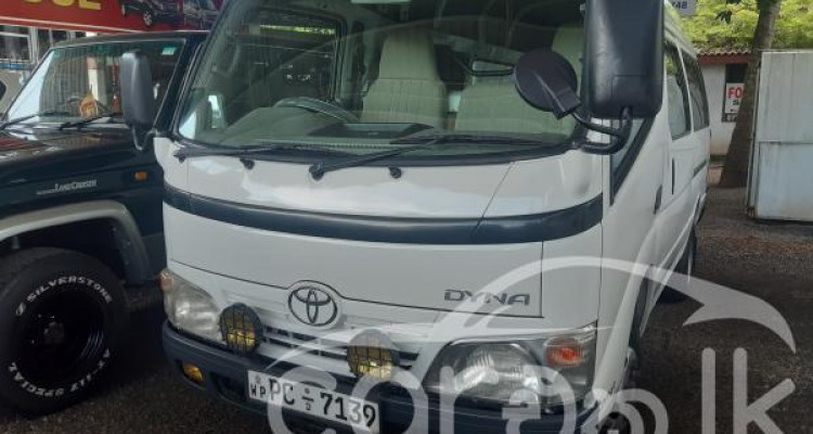 TOYOTA HIACE LH113 2006