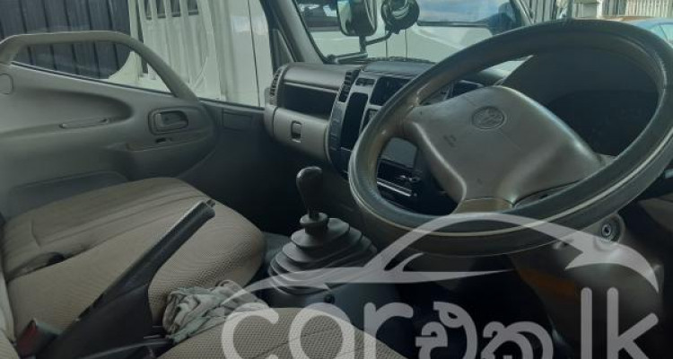 TOYOTA HIACE LH113 2006