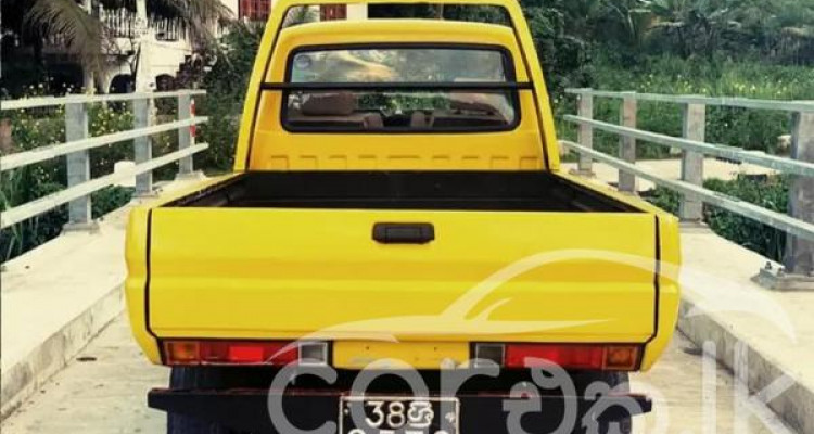MITSUBISHI DELICA 1977
