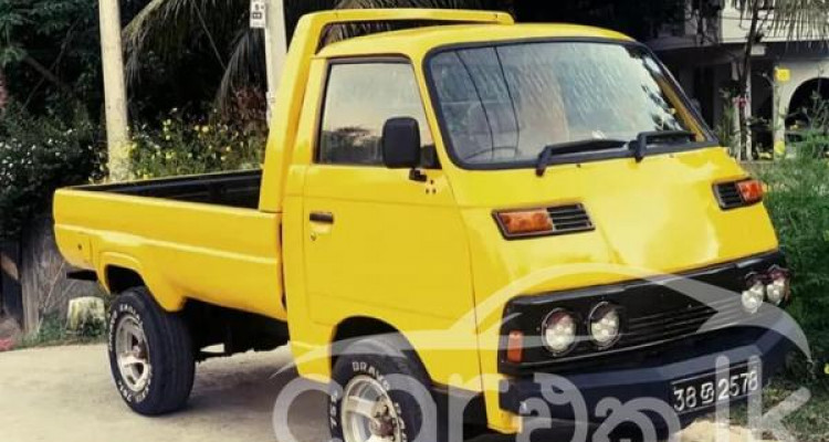 MITSUBISHI DELICA 1977
