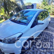 TOYOTA VITZ 2013