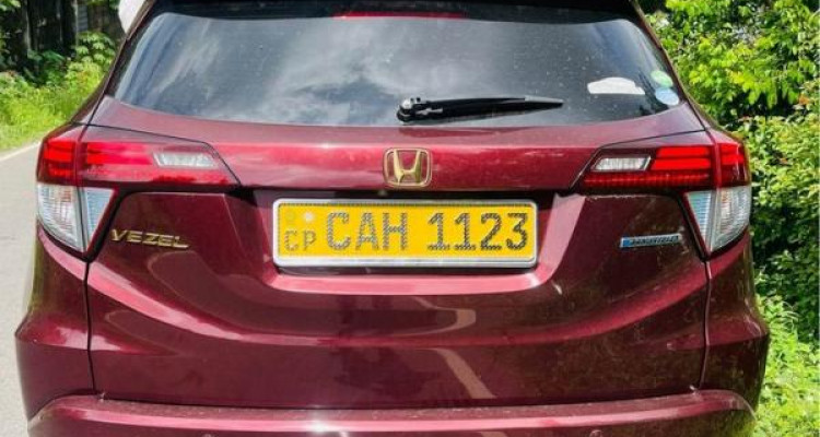HONDA VEZEL 2014