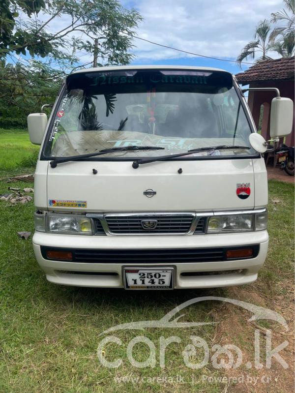 NISSAN CARAVAN 1994