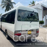 TOYOTA COASTER 2005