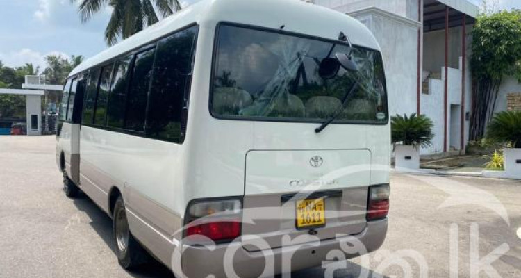 TOYOTA COASTER 2005