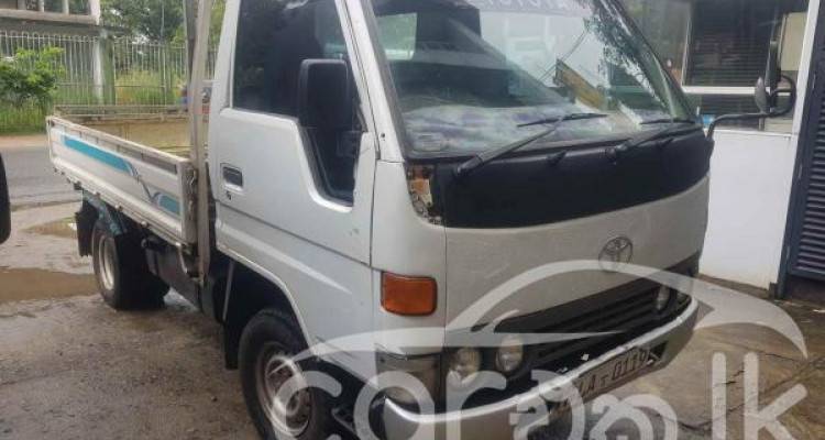 TOYOTA DYNA 150D 1999