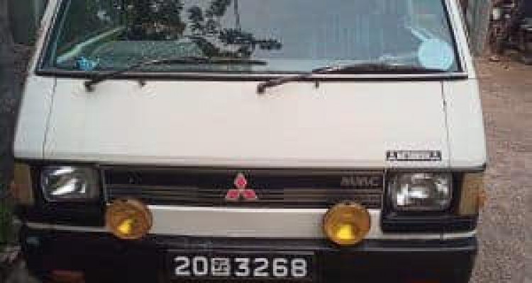 MITSUBISHI DELICA L300 1984