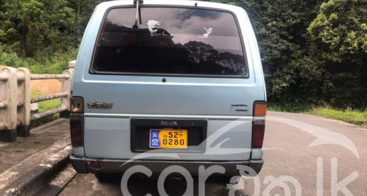 TOYOTA HIACE 1986