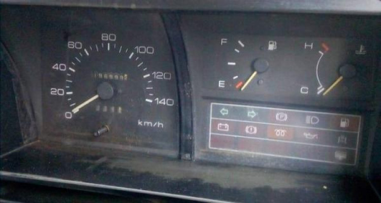 ISUZU ELF 1981