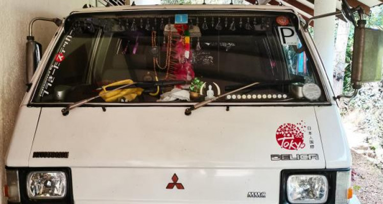 MITSUBISHI DELICA L300 1981