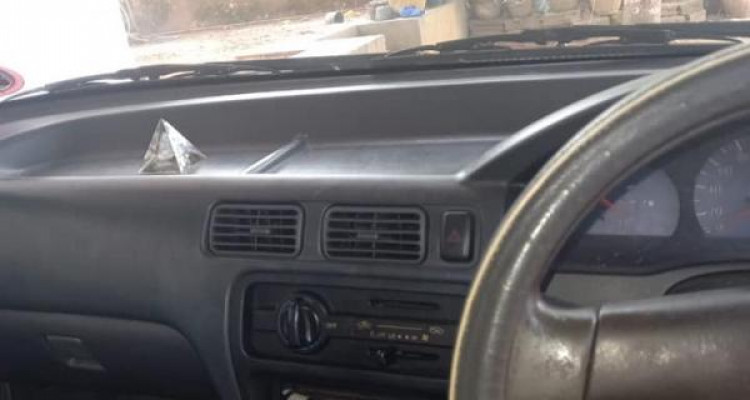 TOYOTA SOLUNA 2000