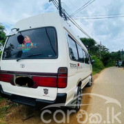 TOYOTA HIACE LH123 1993