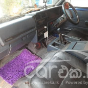 NISSAN LARGO 1992
