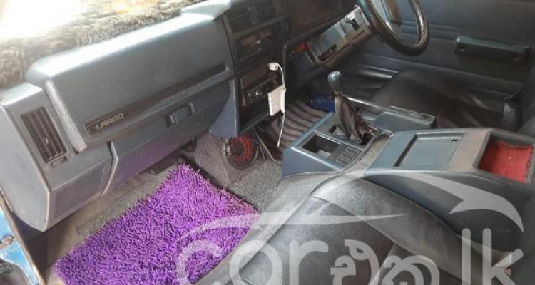 NISSAN LARGO 1992