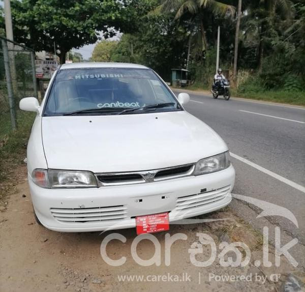 MITSUBISHI LANCER CB8 1993