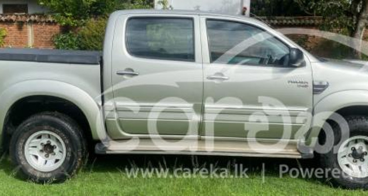 TOYOTA HILUX 2008