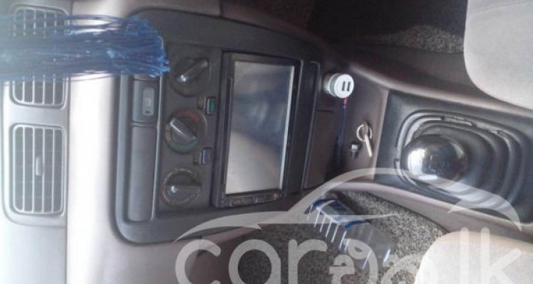 NISSAN SUNNY SB14 1996