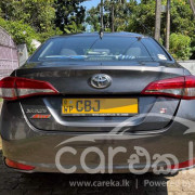 TOYOTA YARIS 2019