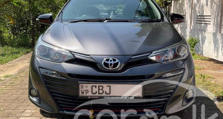 TOYOTA YARIS 2019