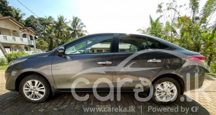 TOYOTA YARIS 2019