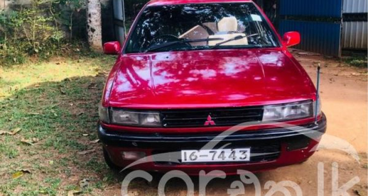 MITSUBISHI LANCER 1989