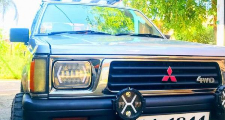 MITSUBISHI L200 1993