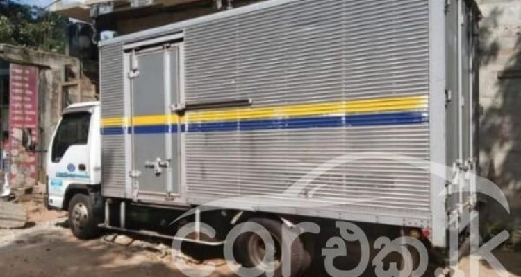 ISUZU ELF 2005