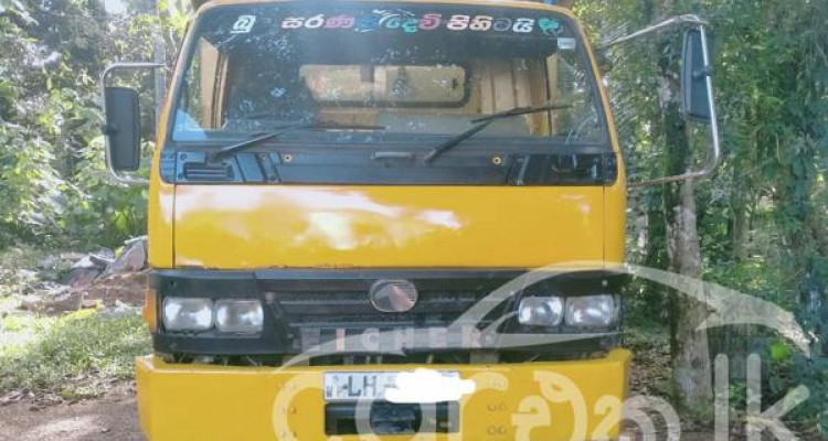 EICHER TERRA 2010