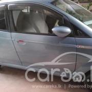 SUBARU R2 2004