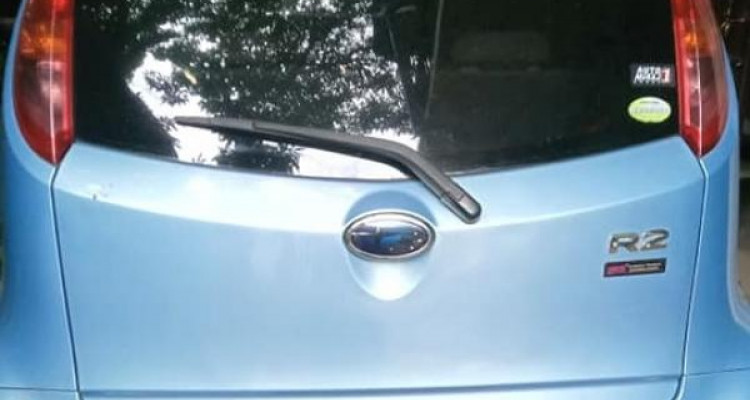 SUBARU R2 2004