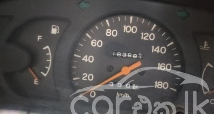 MITSUBISHI LIBERO 1996