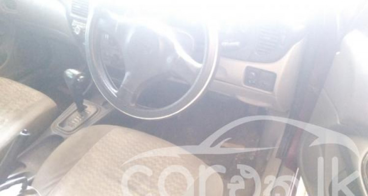 NISSAN SUNNY 2001
