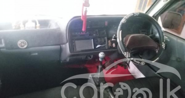 TOYOTA HIACE 1991