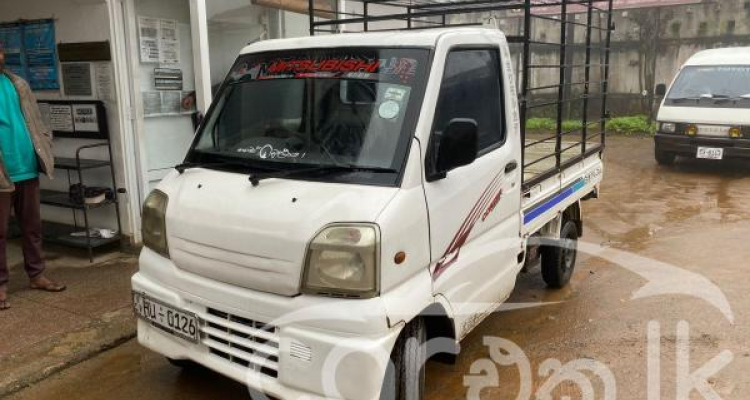 MITSUBISHI MINICAB 2000