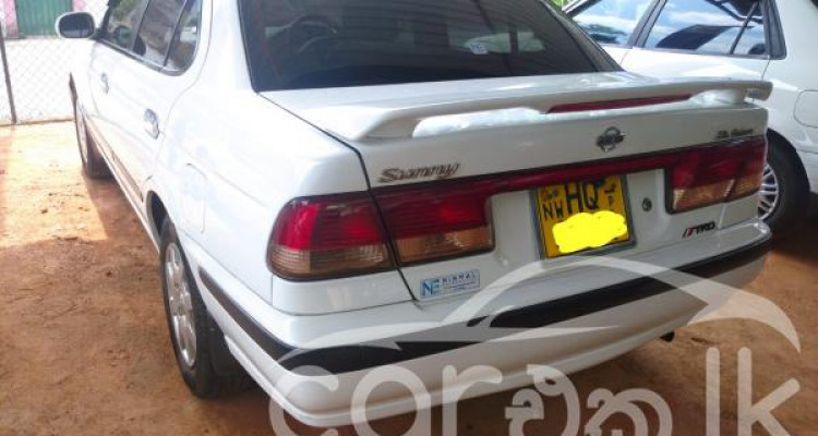 NISSAN SUNNY 2001