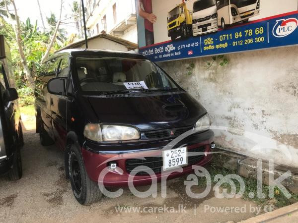 MITSUBISHI DELICA 1994