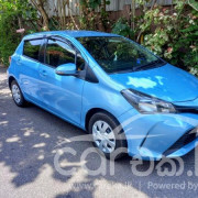 TOYOTA VITZ 2015
