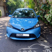 TOYOTA VITZ 2015