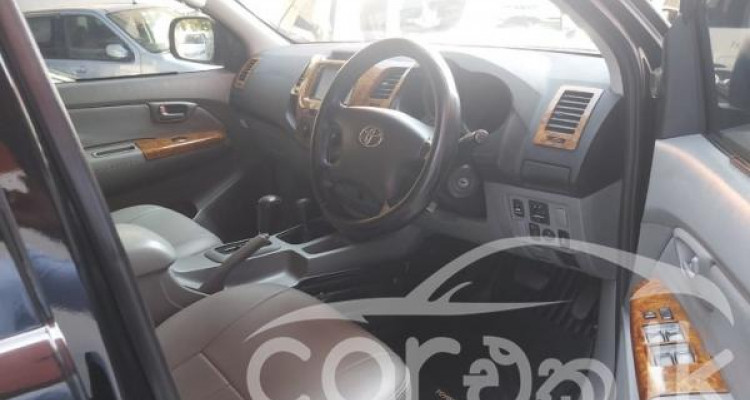 TOYOTA HILUX 2006