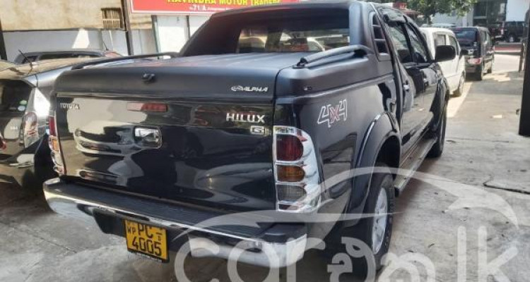 TOYOTA HILUX 2006
