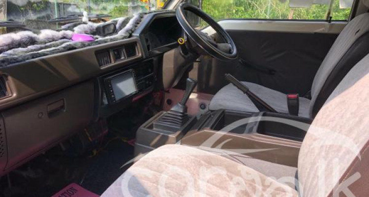 MITSUBISHI DELICA 1993