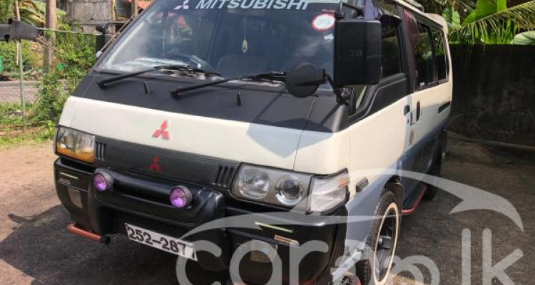 MITSUBISHI DELICA 1993