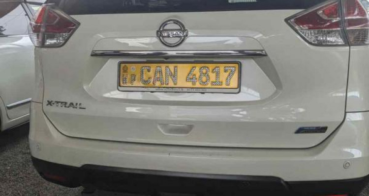 NISSAN X TRAIL 2015